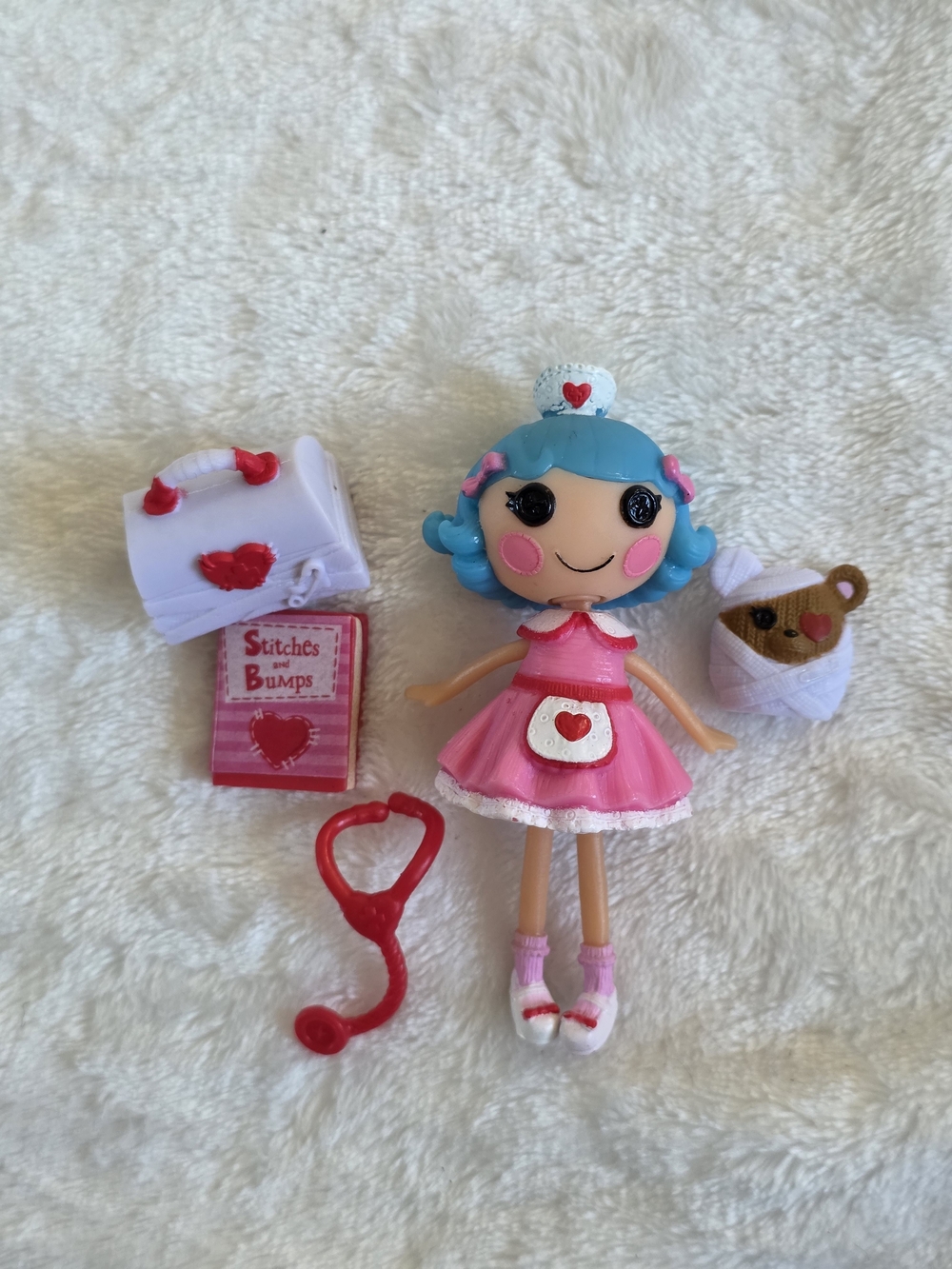 Mini Lalaloopsy Rosy Bumps 'N' Bruises Doll Set with Pet Bear & Accessories